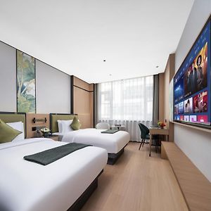 Yiwu Defeng Hotel